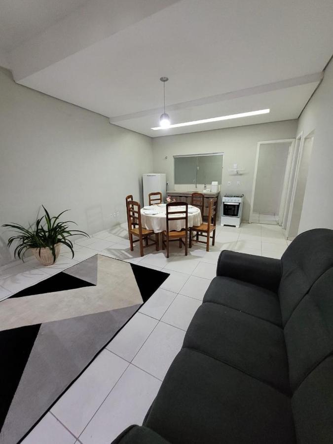Sobrado 6 Amplo E Confortavel Em Condominio Corumba Exterior photo